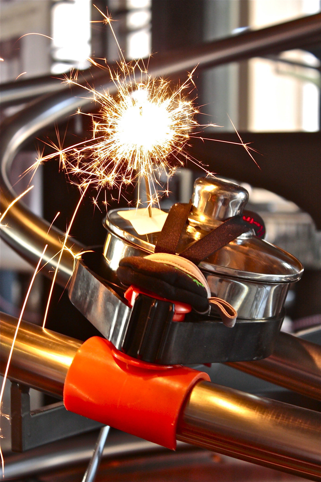 Achterbahn-Restaurant Schwerelos Hamburg - Gruppenreisen mit groupedia